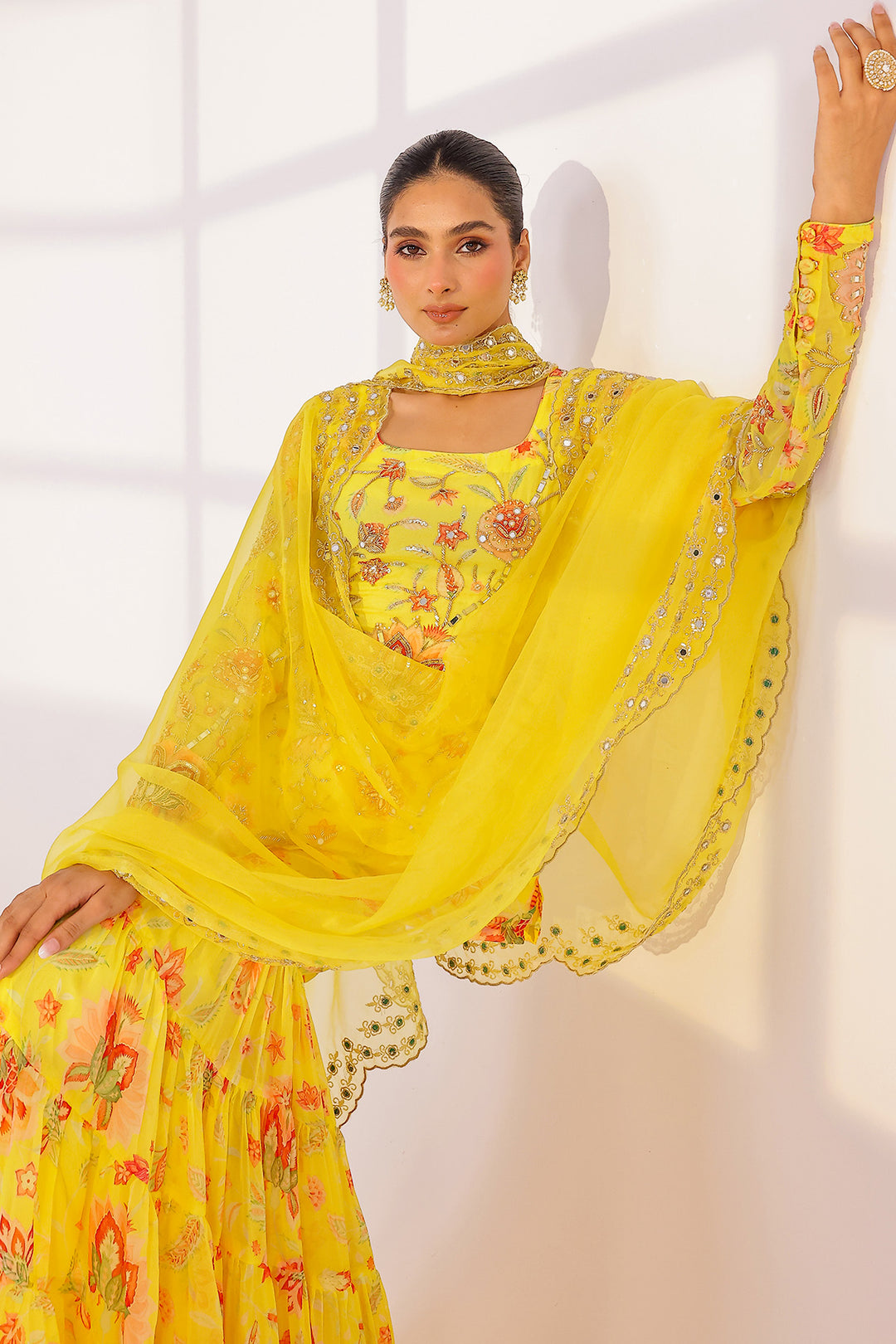 Manon Sharara Set