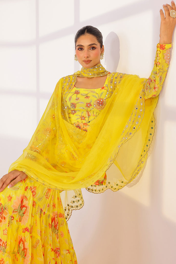 Manon Sharara Set