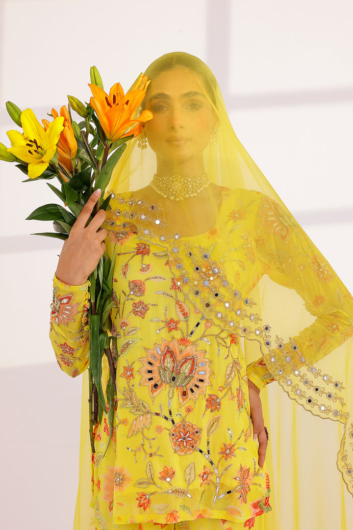 Manon Sharara Set