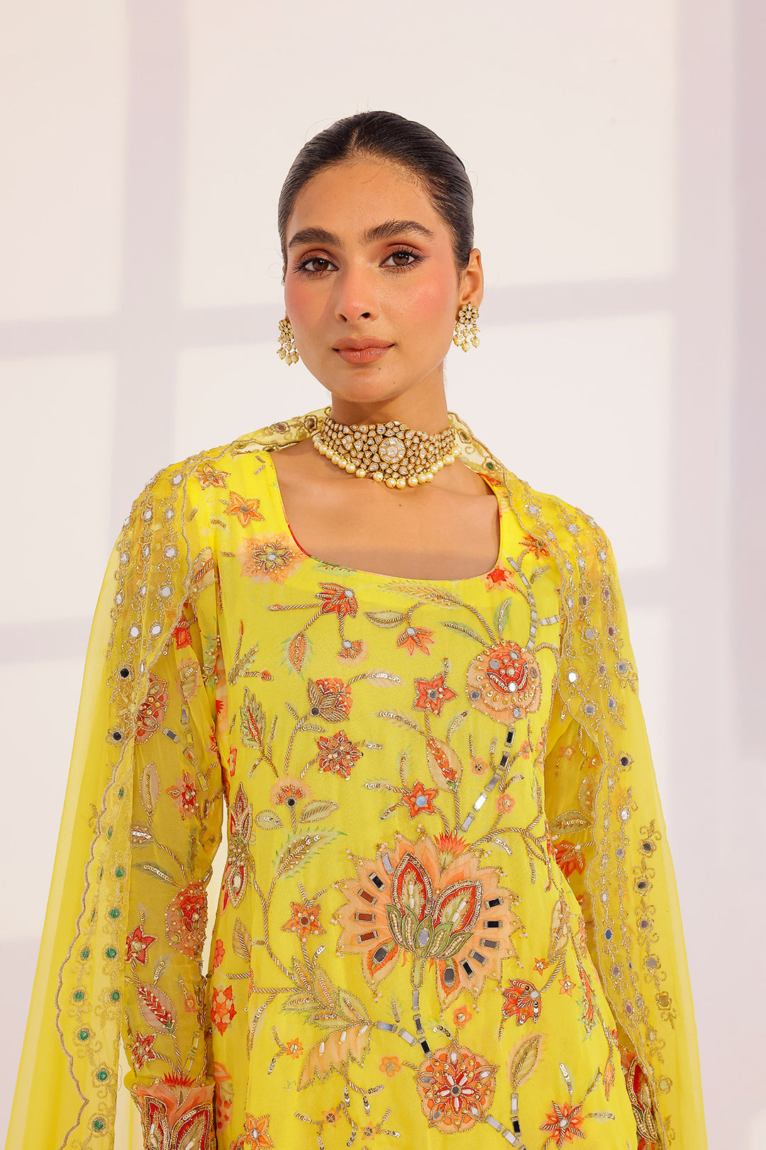 Manon Sharara Set