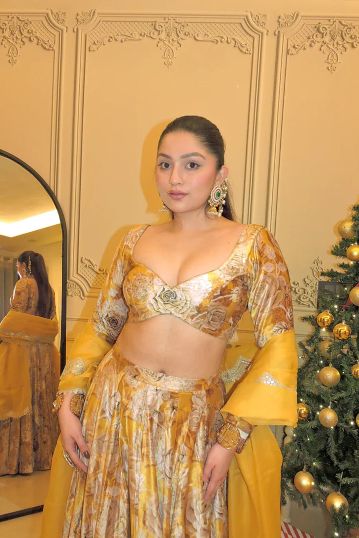 Akshitaa in Gold lehenga set (organza dupatta)