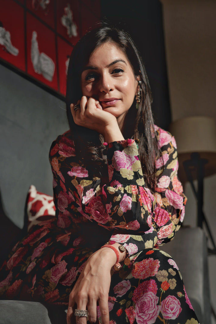 Manat Lamba In Black Rose Peplum Trouser Set