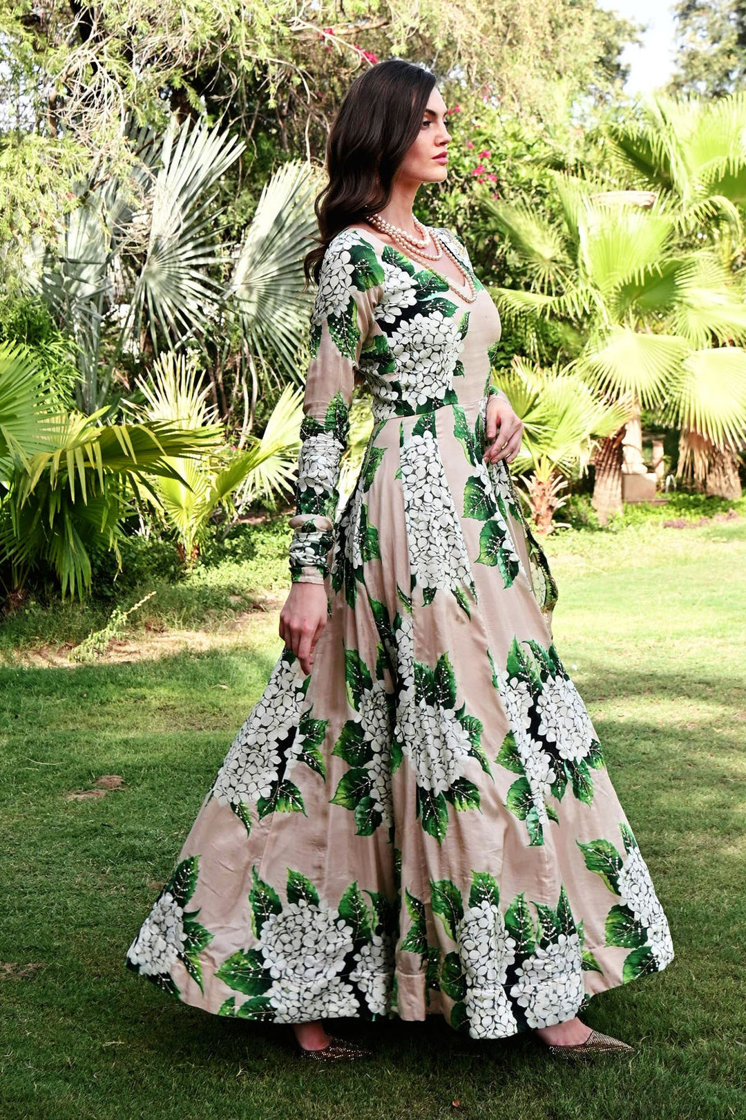 Nude Hydrangeas Anarkali